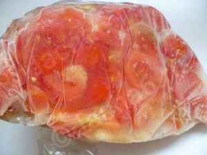 Как замораживать помидоры на зиму в морозилке кусочками